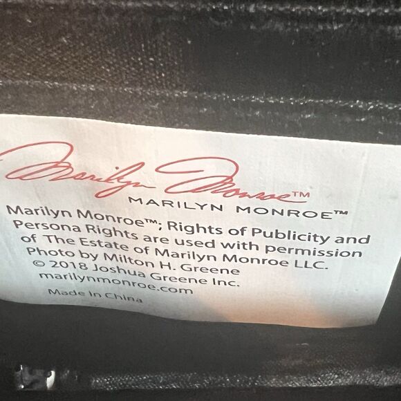 Rare Marilyn Monroe Hollywood Wallet Wristlet NWT 2018 Licensed - Picture 11 of 12